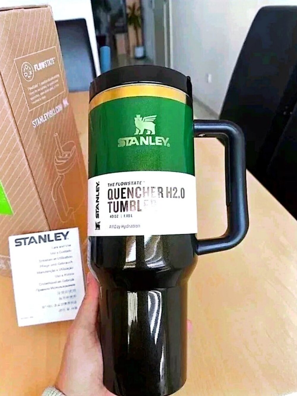 Stanley FlowState Quencher H2.0 40oz Green_Tumbler New